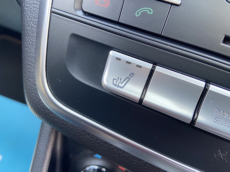 Mercedes-Benz 2.0 CLA250 AMG Coupe 4dr Petrol 7G-DCT Euro 6 (s/s) (218 ps)