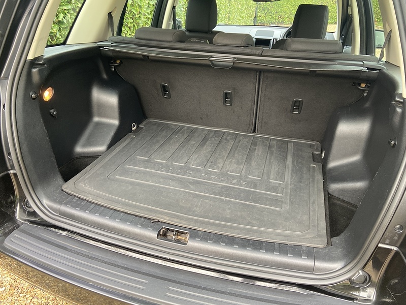 Land Rover TD4 GS SUV 2.2 Manual Diesel