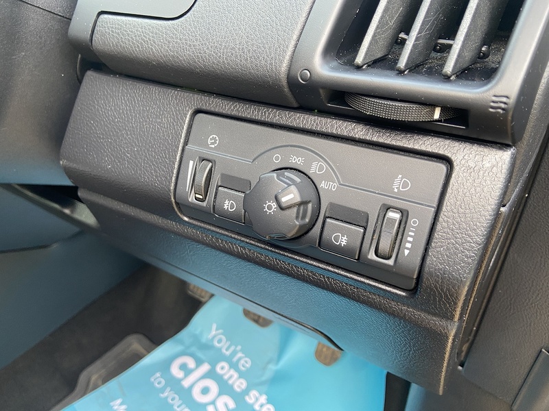 Land Rover TD4 GS SUV 2.2 Manual Diesel