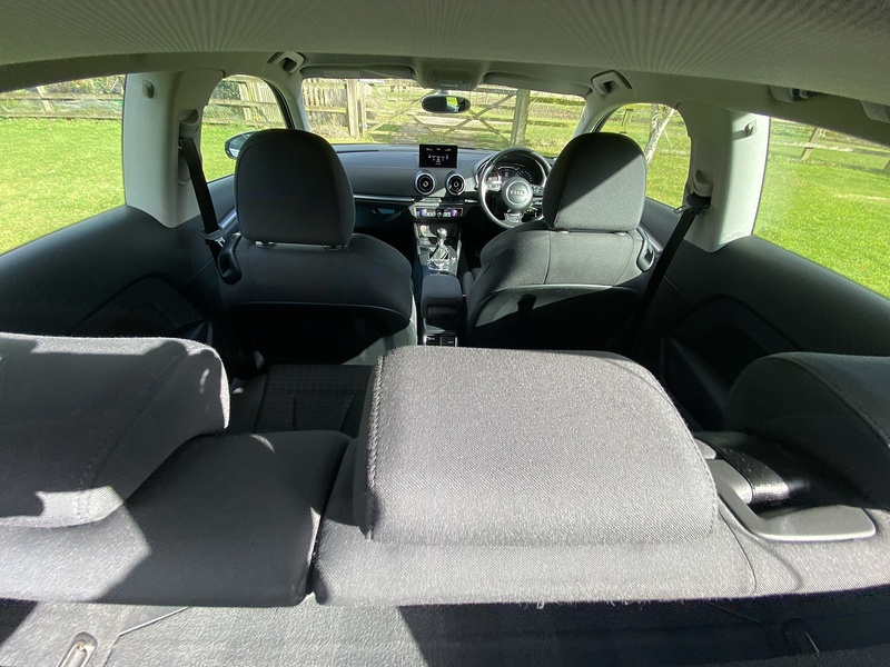 Audi 2.0 TDI Sport Hatchback 3dr Diesel Manual Euro 5 (s/s) (150 ps)