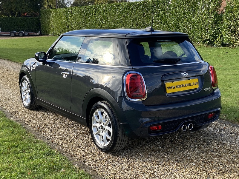 MINI Cooper S Classic Hatchback 2.0 Manual Petrol