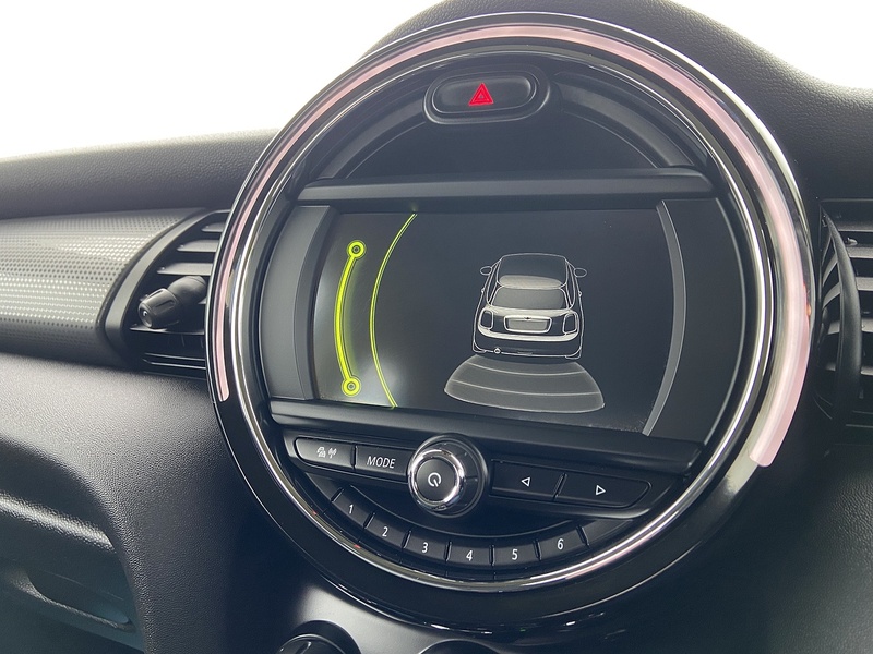 MINI 1.5 Cooper Hatchback 3dr Petrol Manual Euro 6 (s/s) (136 ps)