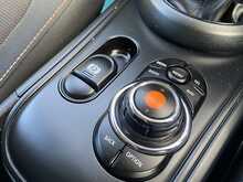 2017 (17) Mini Countryman Cooper Automatic