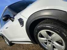 2017 (17) Mini Countryman Cooper Automatic
