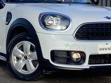 2017 (17) Mini Countryman Cooper Automatic