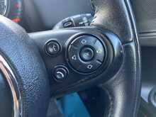 2017 (17) Mini Countryman Cooper Automatic