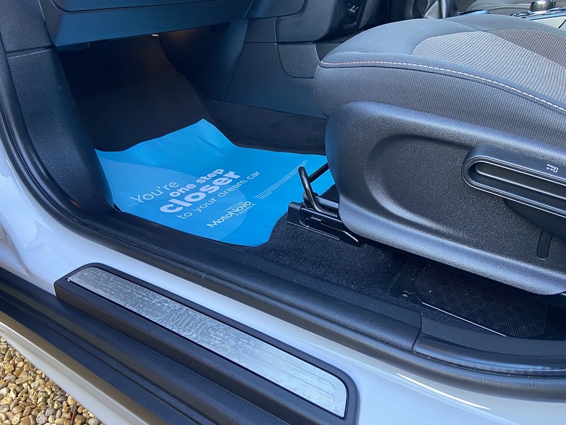 MINI 1.5 Cooper SUV 5dr Petrol Auto Euro 6 (s/s) (136 ps)