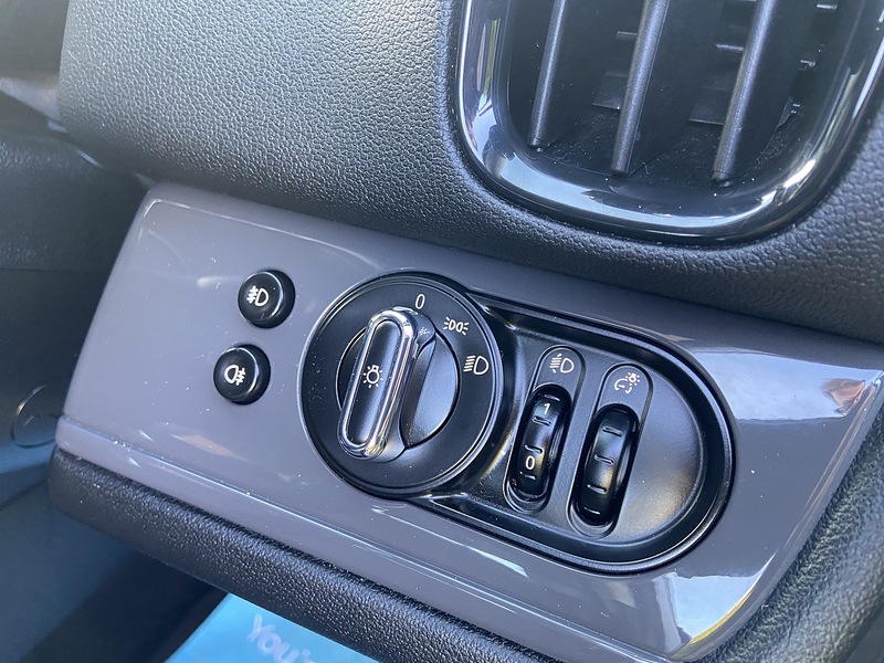 MINI 1.5 Cooper SUV 5dr Petrol Auto Euro 6 (s/s) (136 ps)