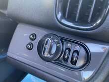 2017 (17) Mini Countryman Cooper Automatic