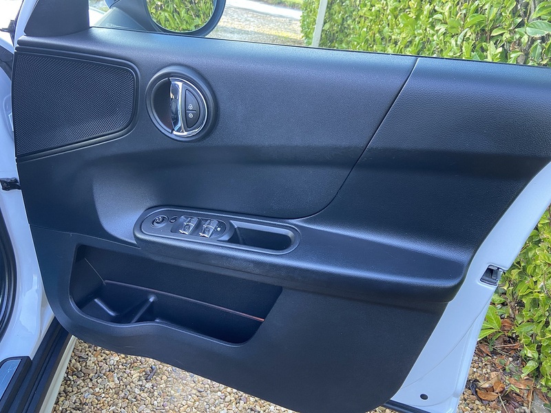 MINI 1.5 Cooper SUV 5dr Petrol Auto Euro 6 (s/s) (136 ps)