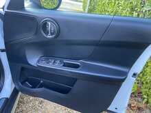 2017 (17) Mini Countryman Cooper Automatic