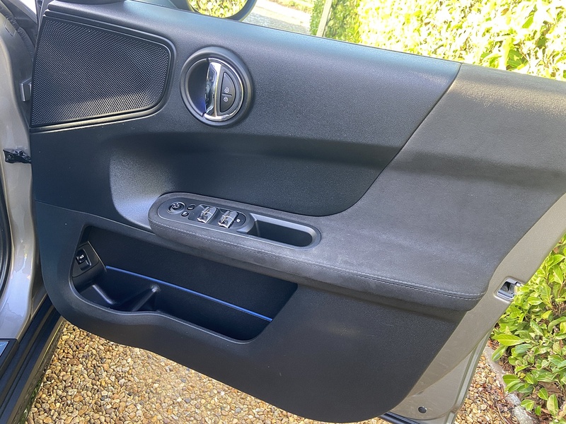 MINI 1.5 Cooper SUV 5dr Petrol Auto Euro 6 (s/s) (136 ps)