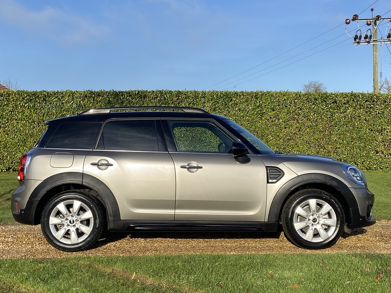 MINI 1.5 Cooper SUV 5dr Petrol Auto Euro 6 (s/s) (136 ps)