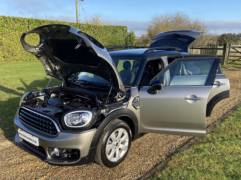 MINI 1.5 Cooper SUV 5dr Petrol Auto Euro 6 (s/s) (136 ps)