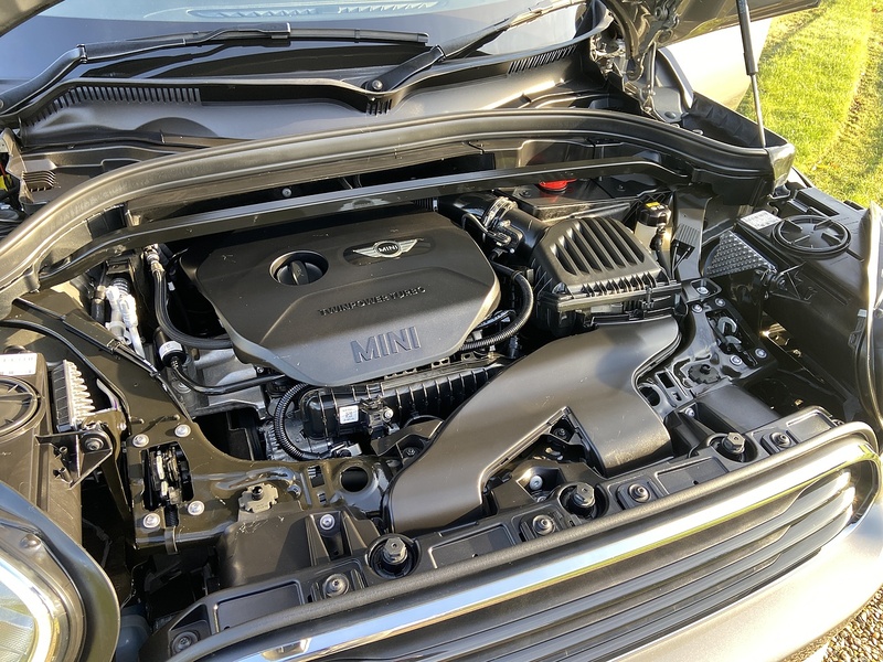 MINI 1.5 Cooper SUV 5dr Petrol Auto Euro 6 (s/s) (136 ps)