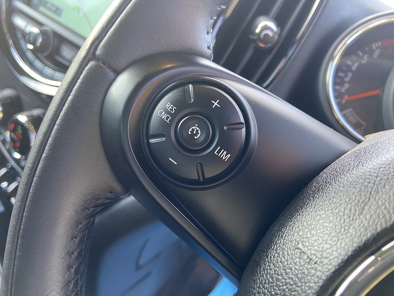 MINI 1.5 Cooper SUV 5dr Petrol Auto Euro 6 (s/s) (136 ps)