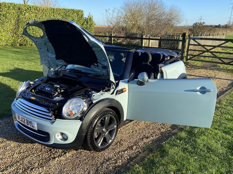 MINI 1.6 Cooper Convertible 2dr Petrol Manual Euro 5 (s/s) (122 ps)