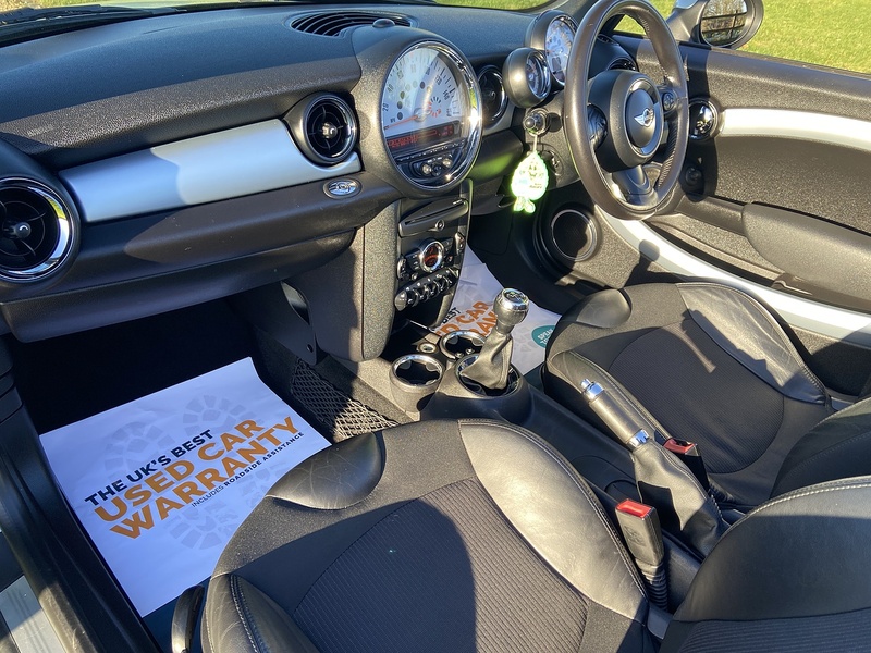 MINI 1.6 Cooper Convertible 2dr Petrol Manual Euro 5 (s/s) (122 ps)