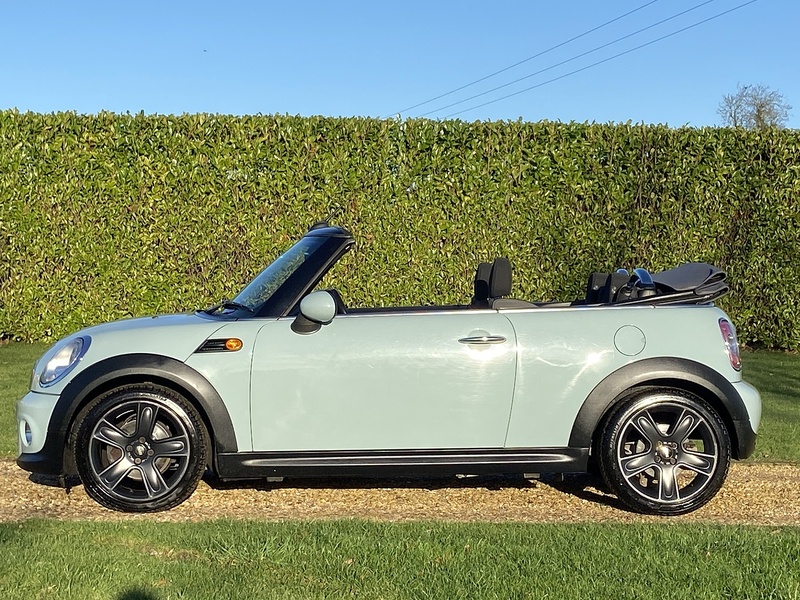 MINI 1.6 Cooper Convertible 2dr Petrol Manual Euro 5 (s/s) (122 ps)