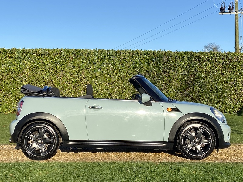 MINI 1.6 Cooper Convertible 2dr Petrol Manual Euro 5 (s/s) (122 ps)