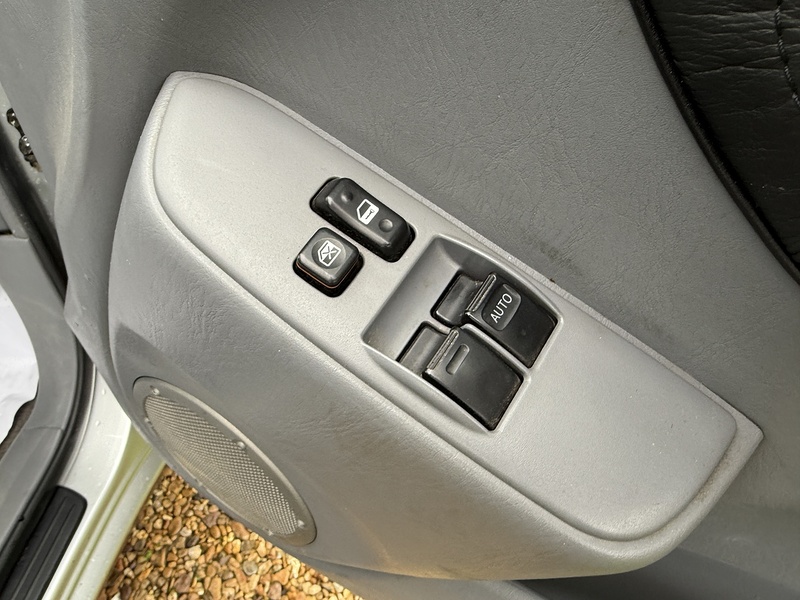 Toyota 2.0 VVT-i NRG SUV 3dr Petrol Automatic 4WD (224 g/km, 147 bhp)