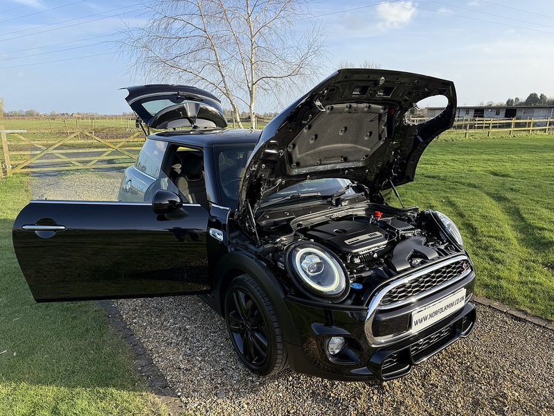 MINI 2.0 Cooper S Sport Hatchback 3dr Petrol Manual Euro 6 (s/s) (192 ps)