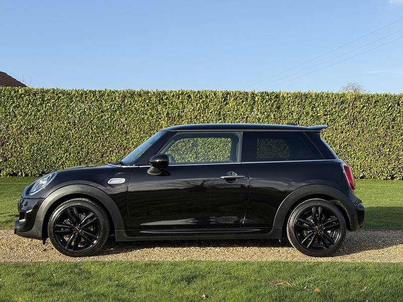 MINI 2.0 Cooper S Sport Hatchback 3dr Petrol Manual Euro 6 (s/s) (192 ps)