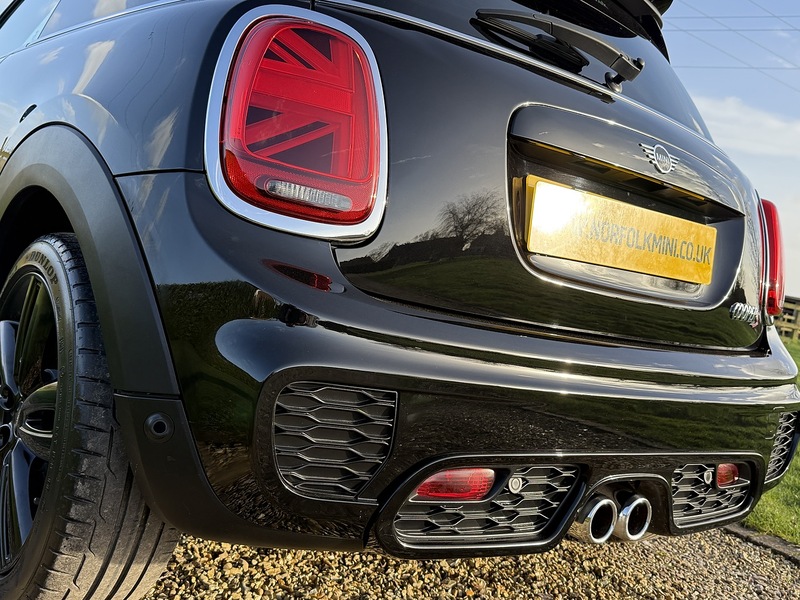 MINI 2.0 Cooper S Sport Hatchback 3dr Petrol Manual Euro 6 (s/s) (192 ps)