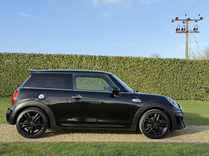 MINI 2.0 Cooper S Sport Hatchback 3dr Petrol Manual Euro 6 (s/s) (192 ps)