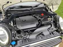 2019 (19) Mini Cooper Sport Auto 3 Door