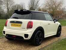2019 (19) Mini Cooper Sport Auto 3 Door