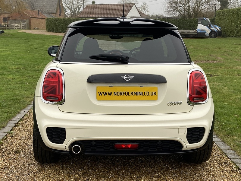 MINI 1.5 Cooper Sport Hatchback 3dr Petrol Steptronic Euro 6 (s/s) (136 ps)