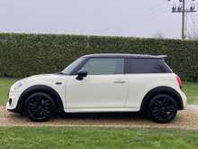 2019 (19) Mini Cooper Sport Auto 3 Door