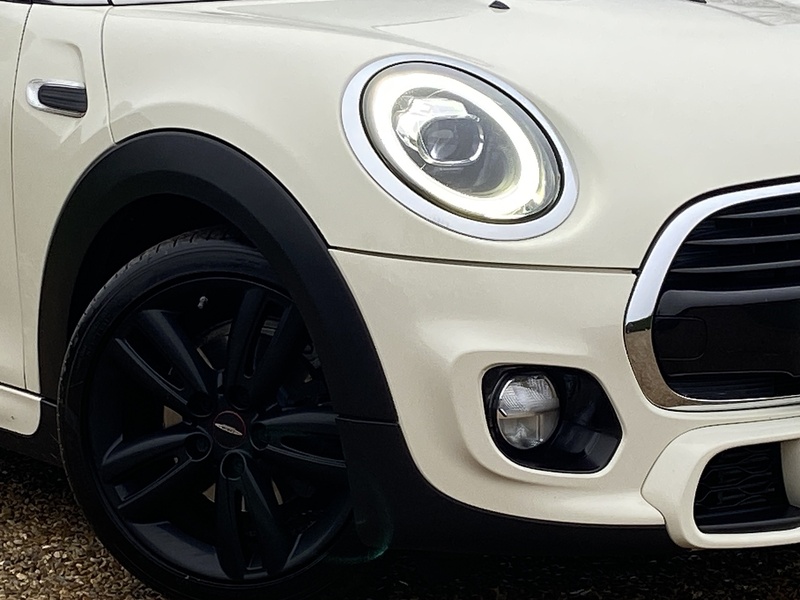 MINI 1.5 Cooper Sport Hatchback 3dr Petrol Steptronic Euro 6 (s/s) (136 ps)