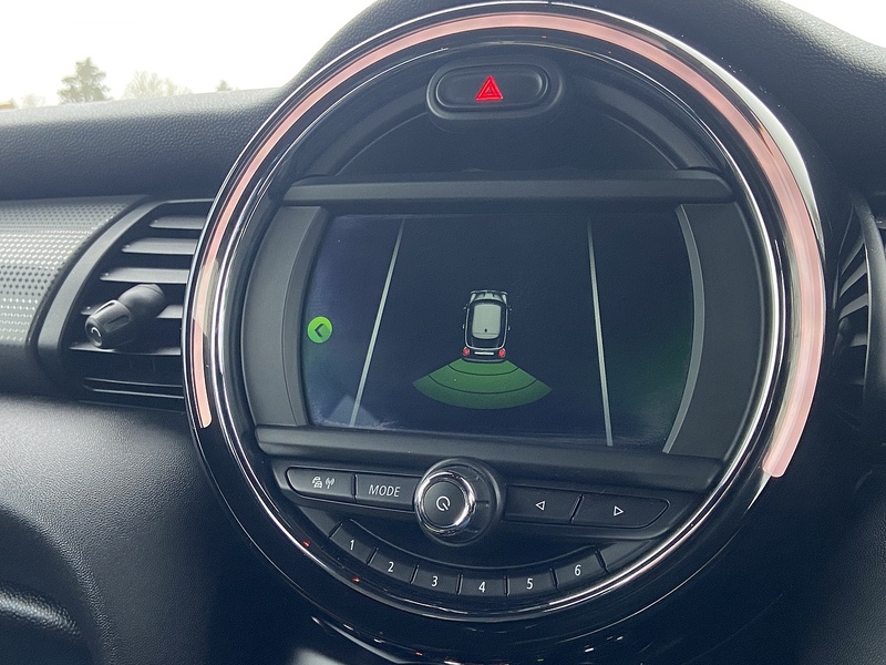 MINI 1.5 Cooper Sport Hatchback 3dr Petrol Steptronic Euro 6 (s/s) (136 ps)