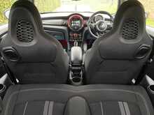 2019 (19) Mini Cooper Sport Auto 3 Door