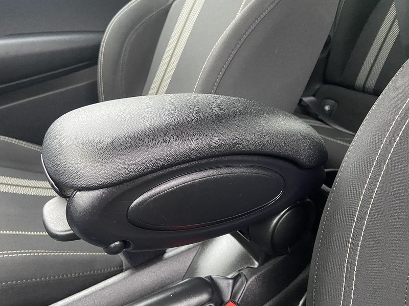 MINI 1.5 Cooper Sport Hatchback 3dr Petrol Steptronic Euro 6 (s/s) (136 ps)