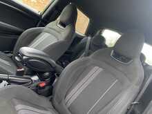 2019 (19) Mini Cooper Sport Auto 3 Door