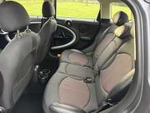 2015 (65) Mini Countryman Cooper Diesel Park Lane