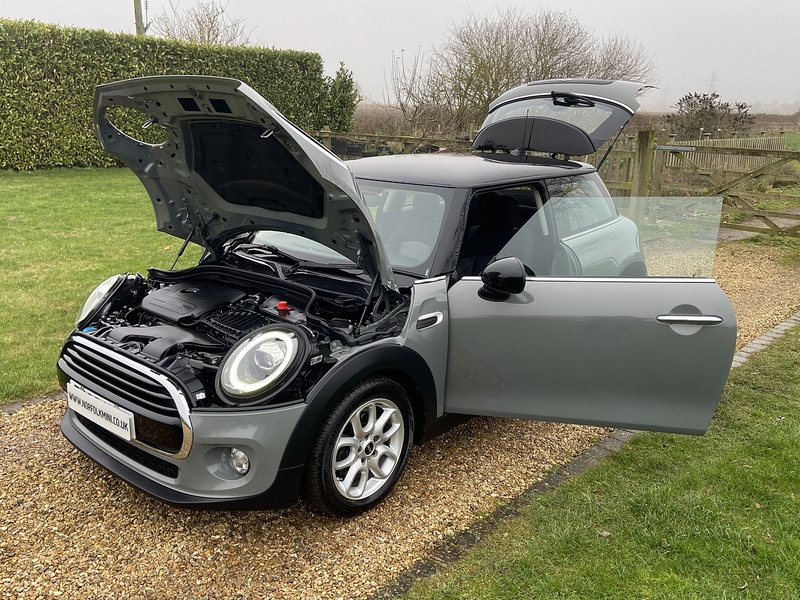 MINI 1.5 Cooper GPF Hatchback 3dr Petrol Steptronic Euro 6 (s/s) (136 ps)