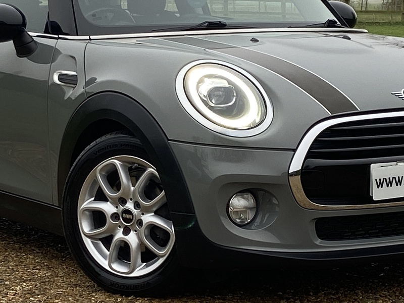 MINI 1.5 Cooper GPF Hatchback 3dr Petrol Steptronic Euro 6 (s/s) (136 ps)
