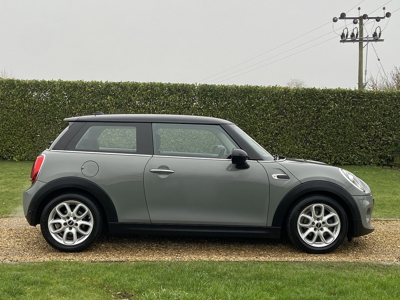 MINI 1.5 Cooper GPF Hatchback 3dr Petrol Steptronic Euro 6 (s/s) (136 ps)