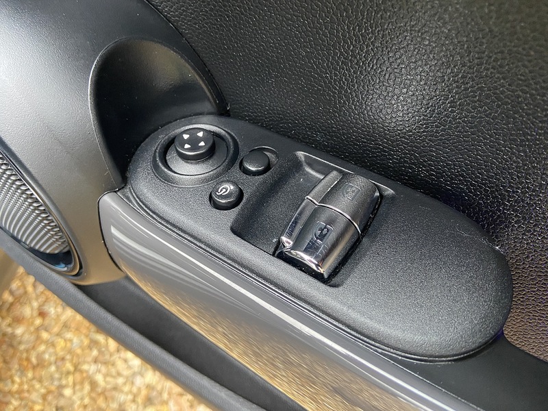 MINI 1.5 Cooper GPF Hatchback 3dr Petrol Steptronic Euro 6 (s/s) (136 ps)