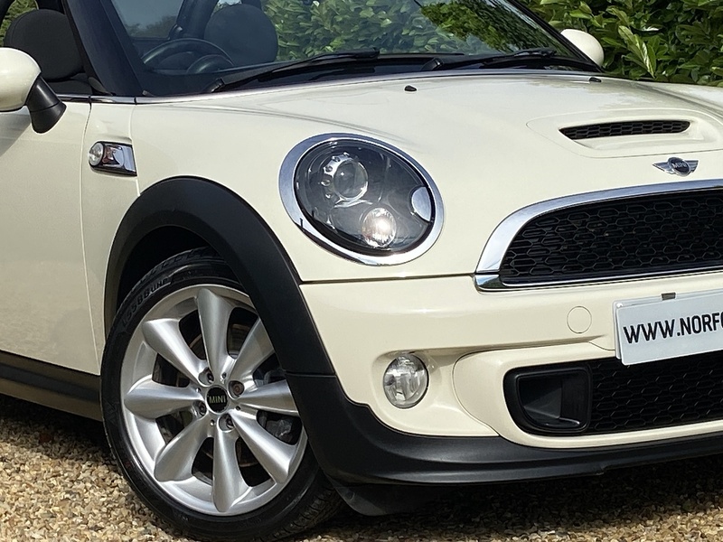 MINI Cooper S Convertible 1.6 Manual Petrol