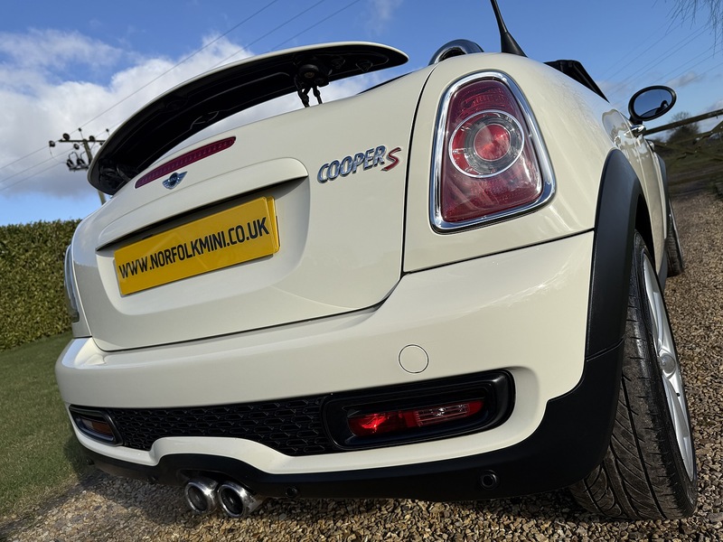 MINI Cooper S Convertible 1.6 Manual Petrol