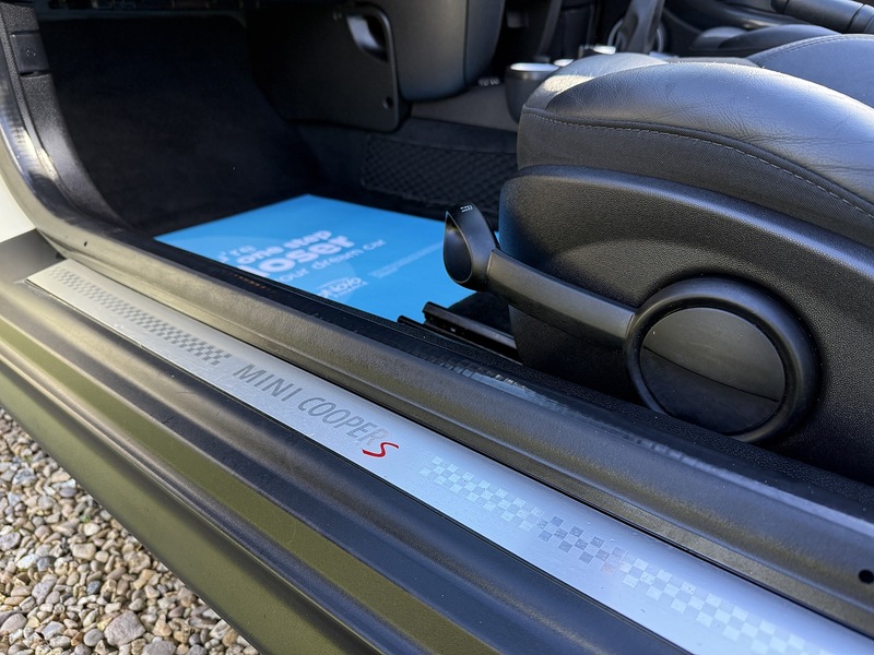 MINI Cooper S Convertible 1.6 Manual Petrol