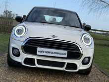 2020 (20) Mini Cooper Sport 5 Door Auto