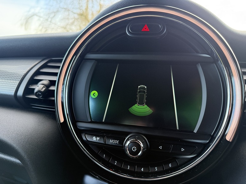 MINI 1.5 Cooper Sport Hatchback 5dr Petrol Steptronic Euro 6 (s/s) (136 ps)