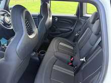 2020 (20) Mini Cooper Sport 5 Door Auto