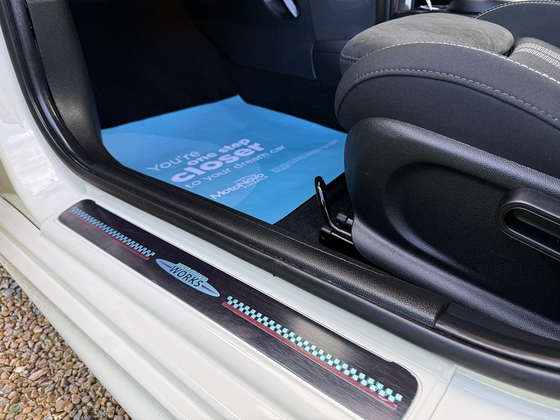 MINI 1.5 Cooper Sport Hatchback 5dr Petrol Steptronic Euro 6 (s/s) (136 ps)